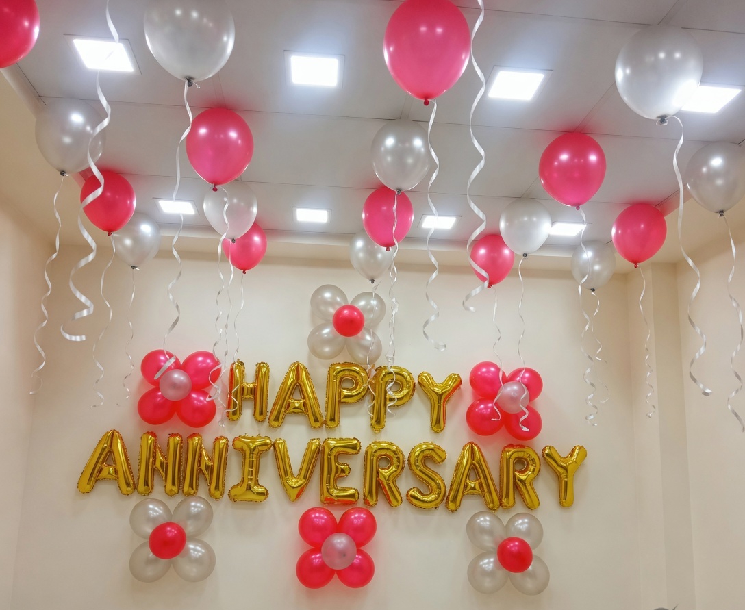 Anniversary Surprise Decoration