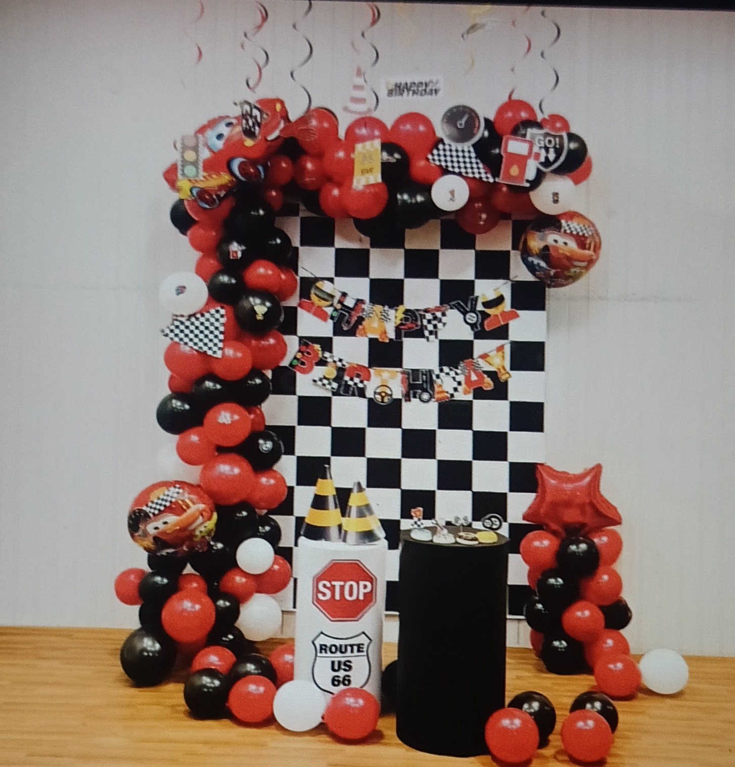 Racing Road Birthday Themed Deco