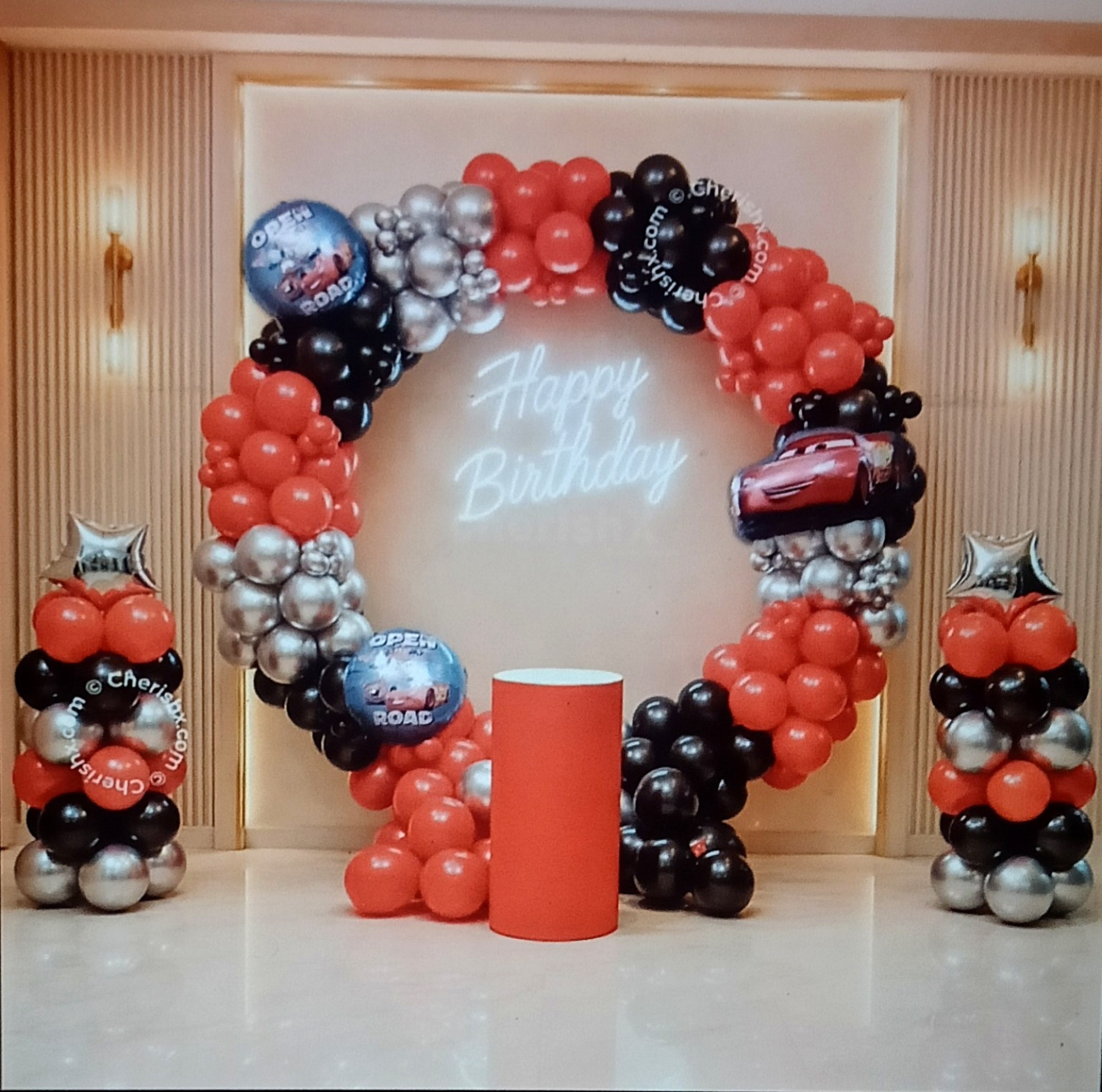 Car Racing Birthday Ring Setup