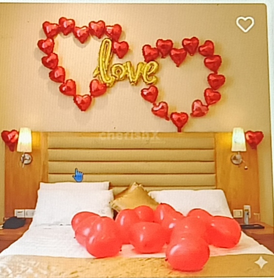 Room Full of Love Decor