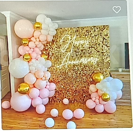 Stylish Golden Sequin Decor