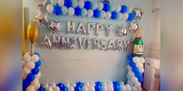 Glittering Anniversary Ring Decor - Image 4